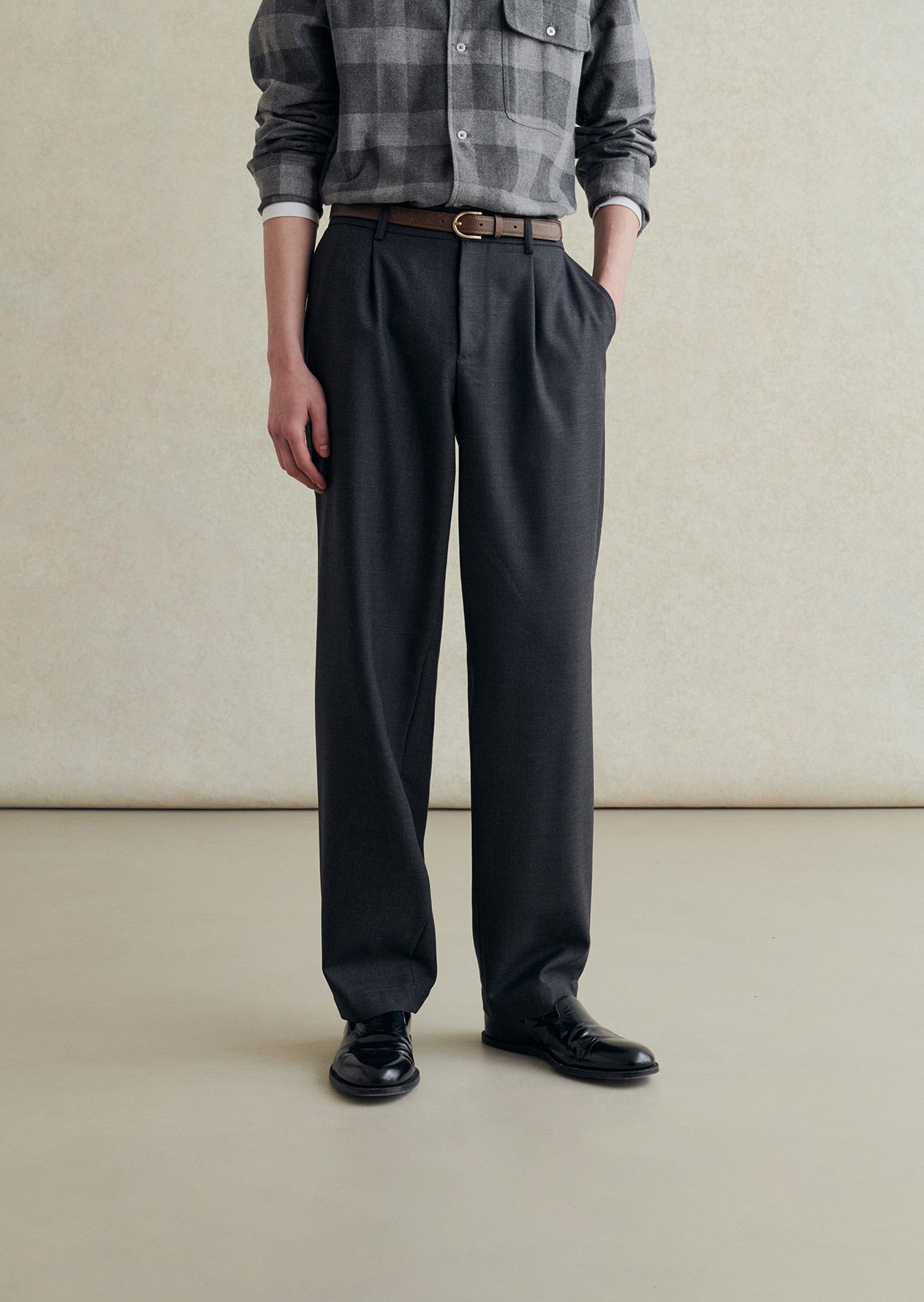 One pleat trousers