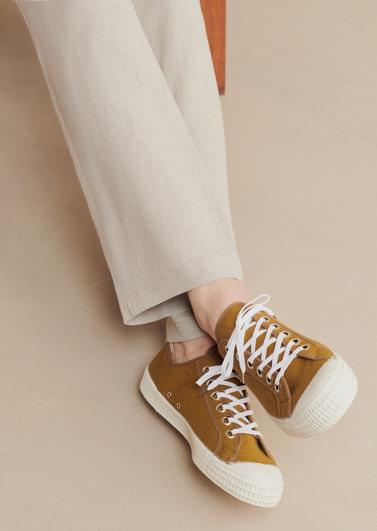 Linen shoes made by Novesta