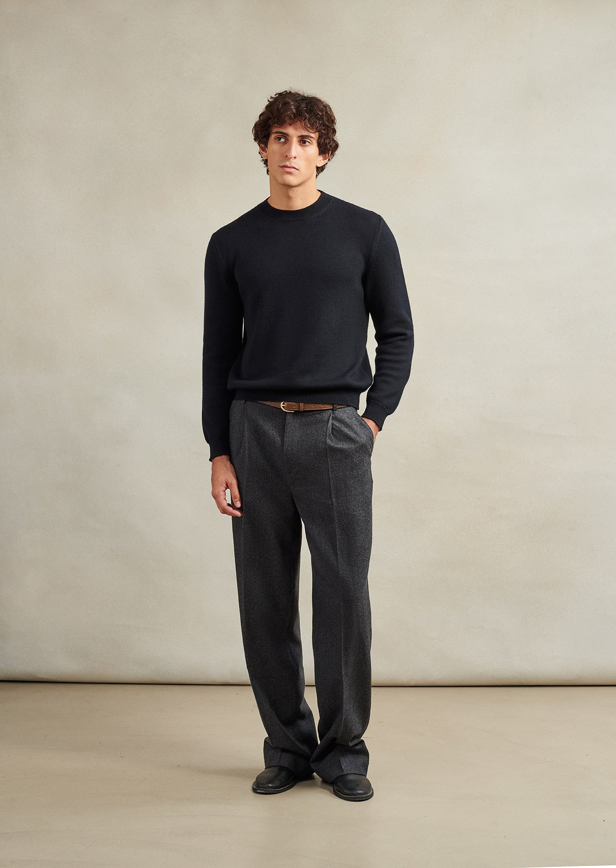 Long sleeve knit