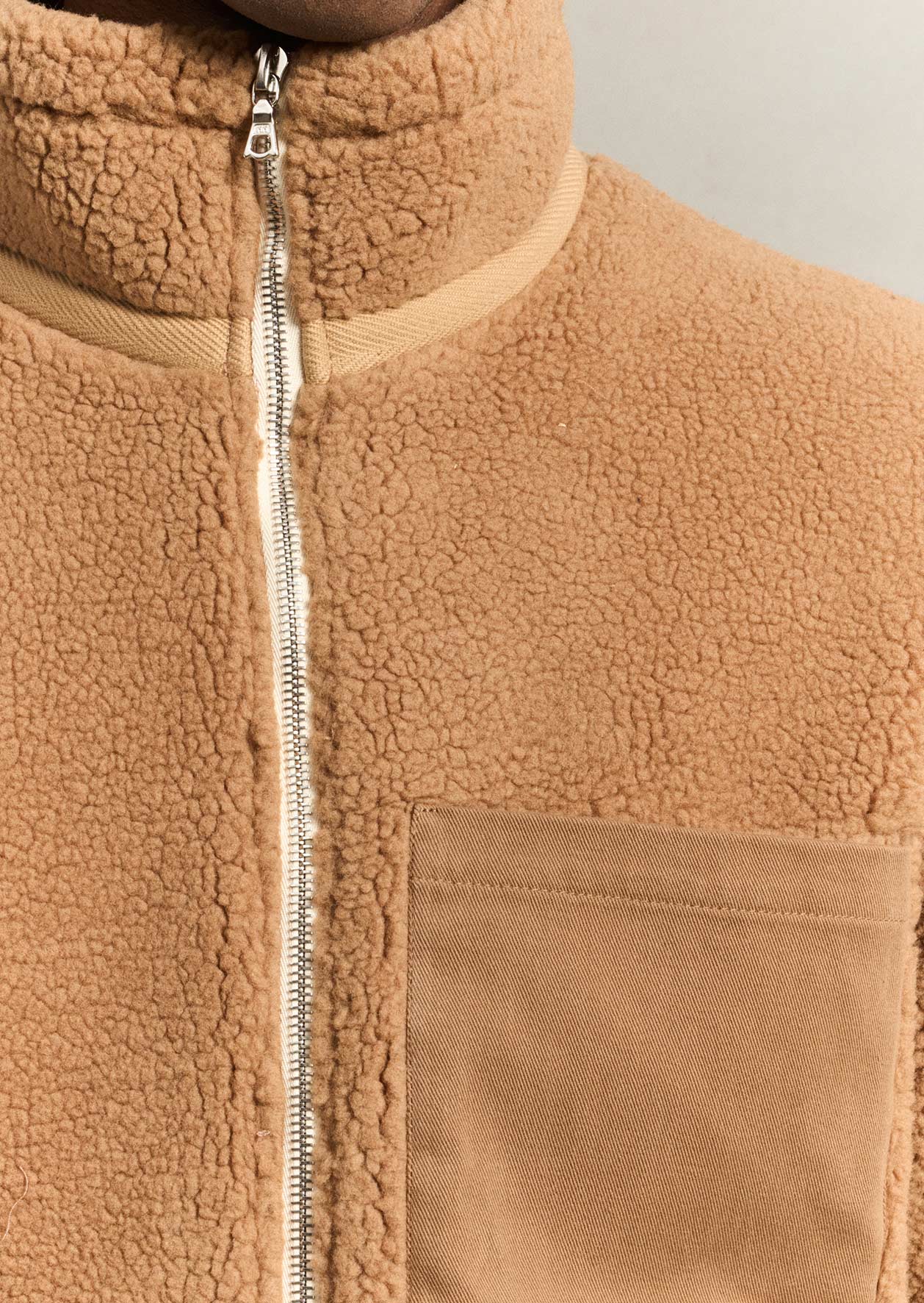 Veste livre de poche