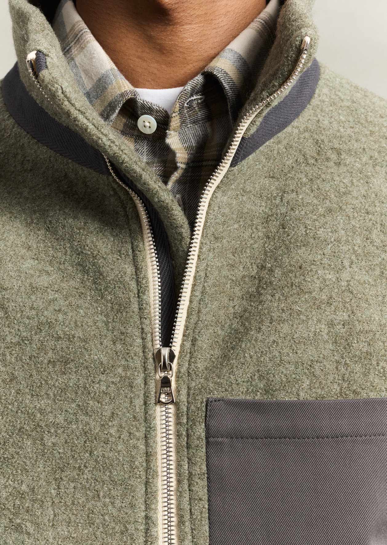 Veste livre de poche