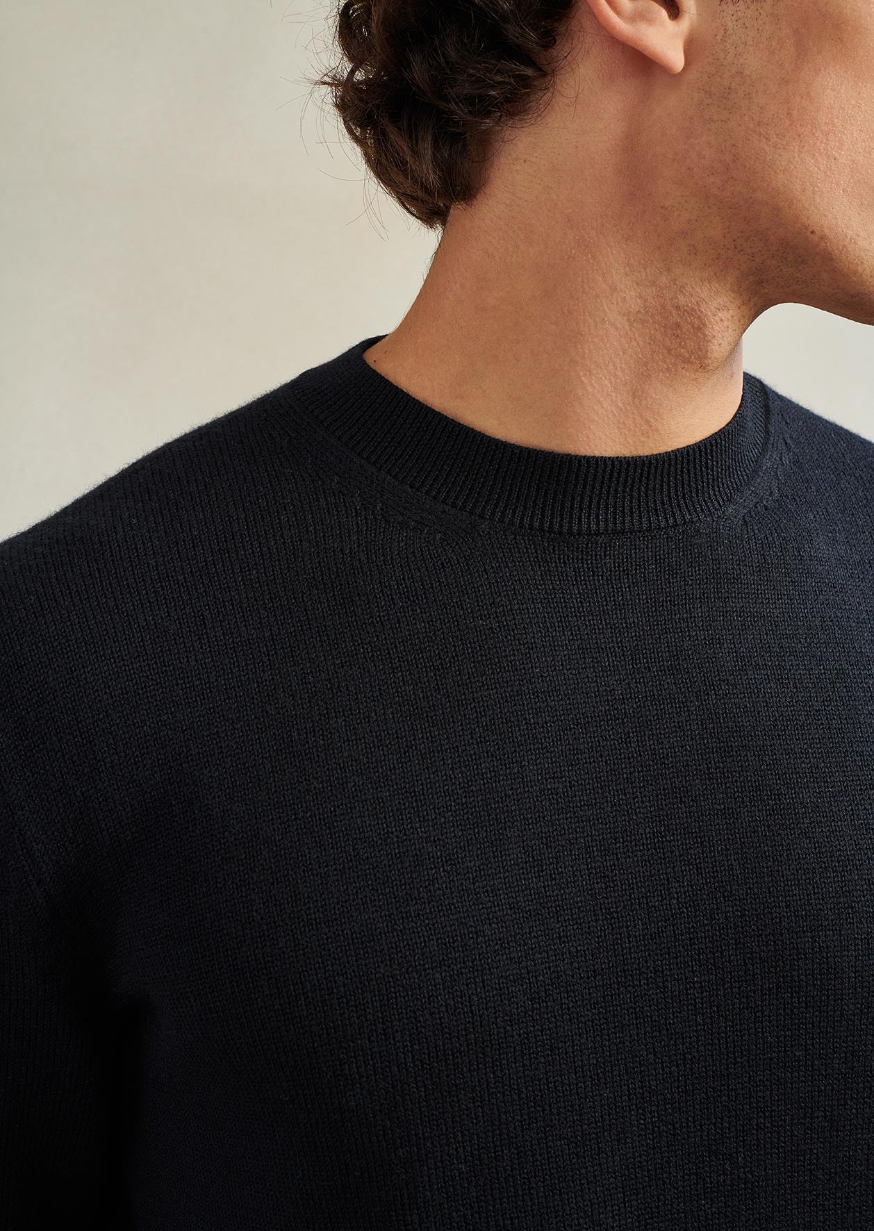 Long sleeve knit