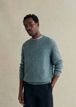 Shaggy sheep jumper