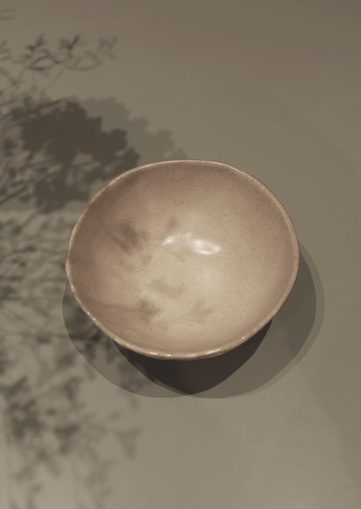 Medium-sized ceramic bowl